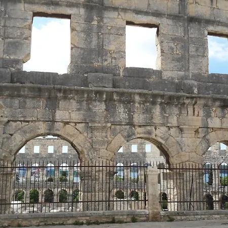 Appartamento Zadarska Pola